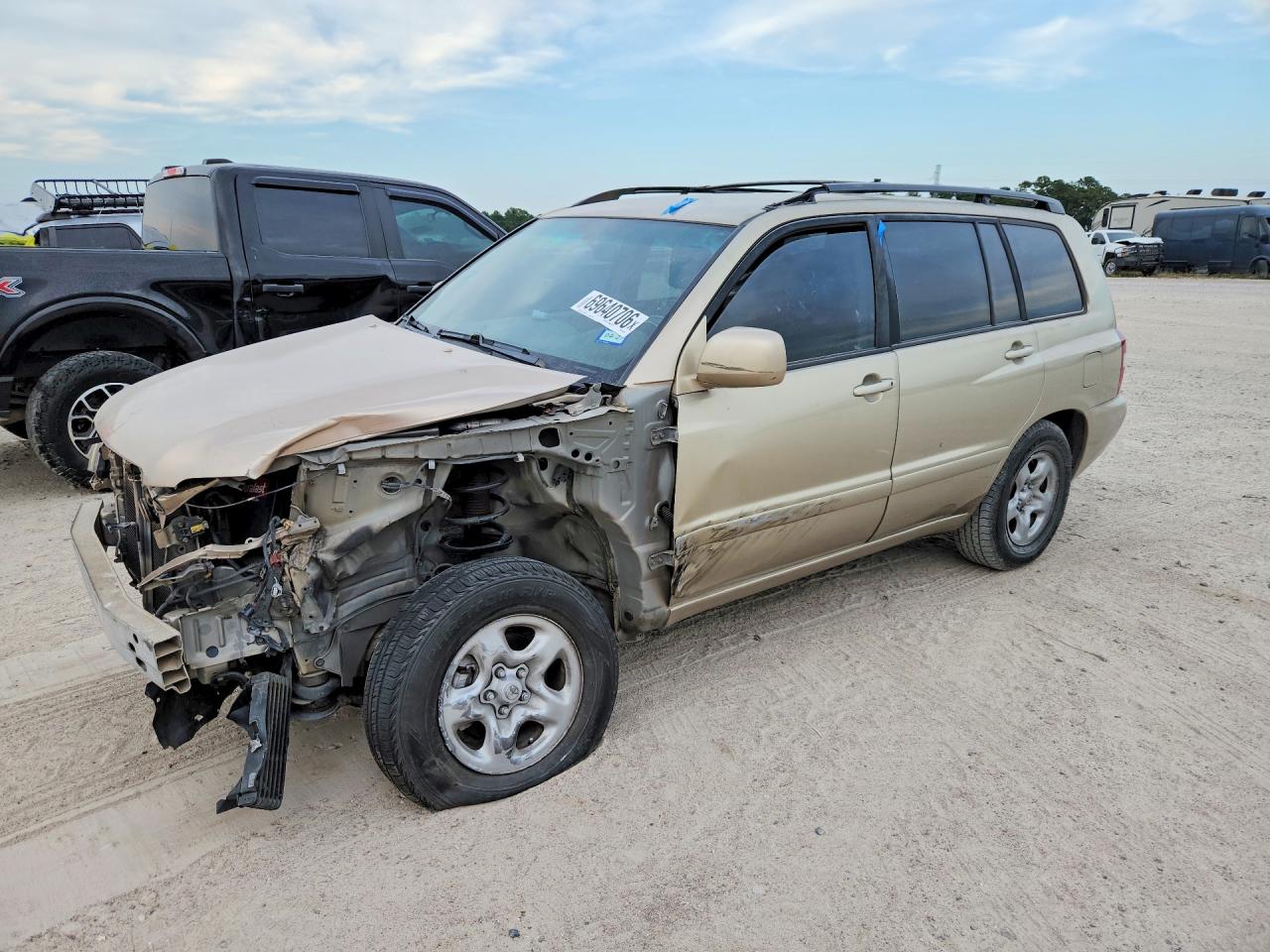 Photo of the 2005 TOYOTA HIGHLANDER BASE