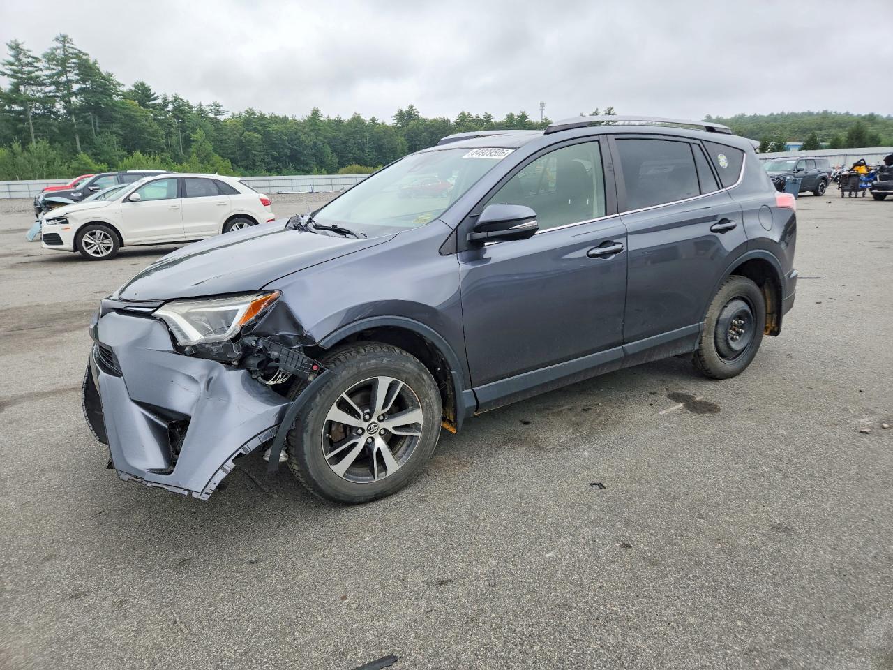 Photo of the 2017 TOYOTA RAV4 XLE