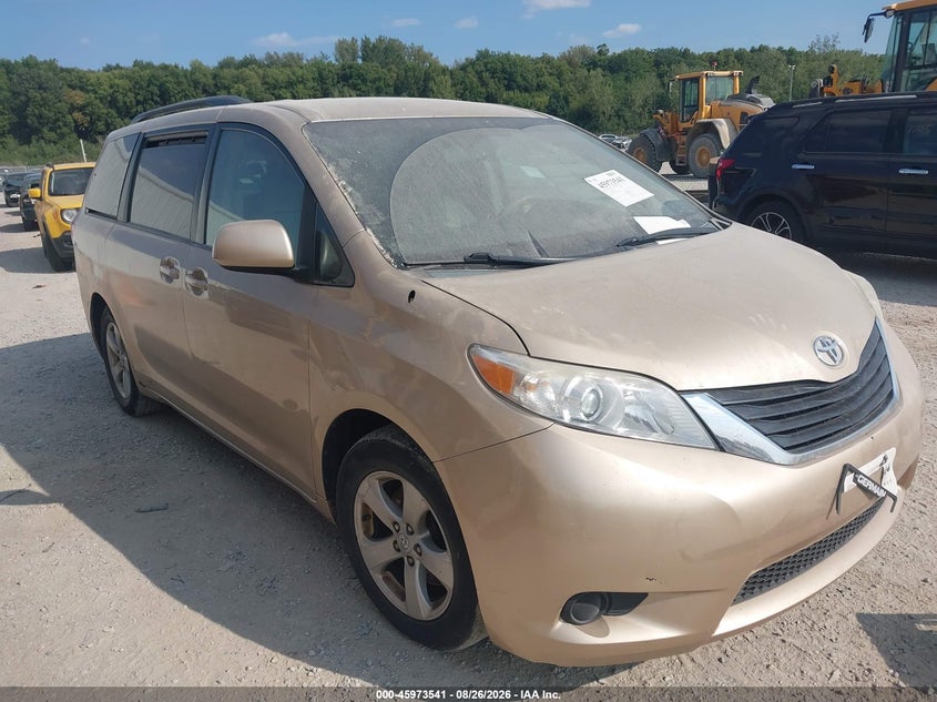 Photo of the 2011 TOYOTA SIENNA LE V6