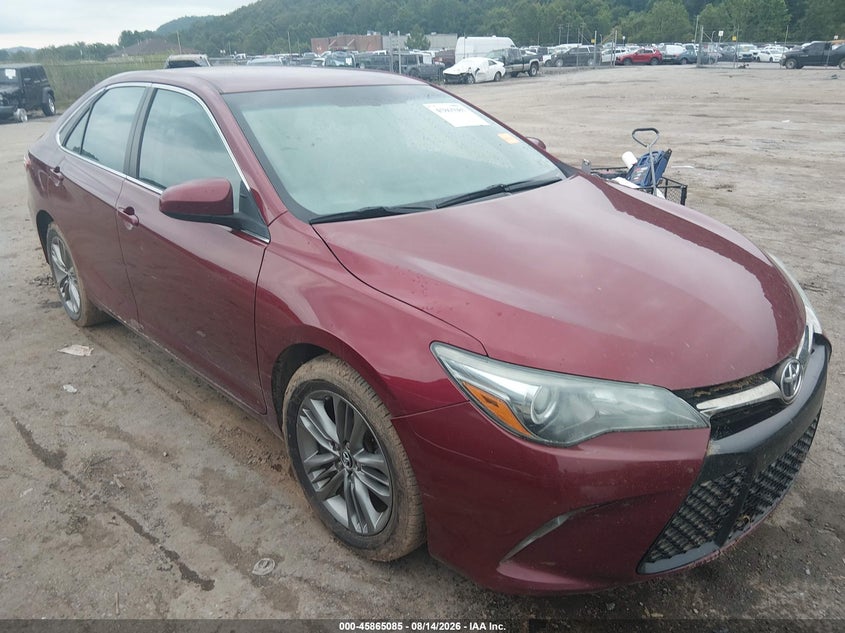 Photo of the 2016 TOYOTA CAMRY SE