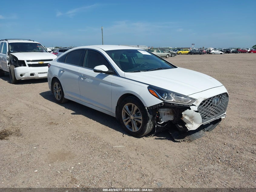 Photo of the 2019 HYUNDAI SONATA SEL