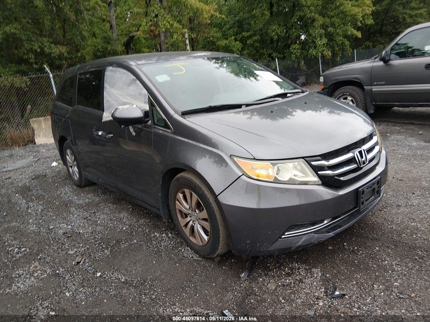 Photo of the 2014 HONDA ODYSSEY EX