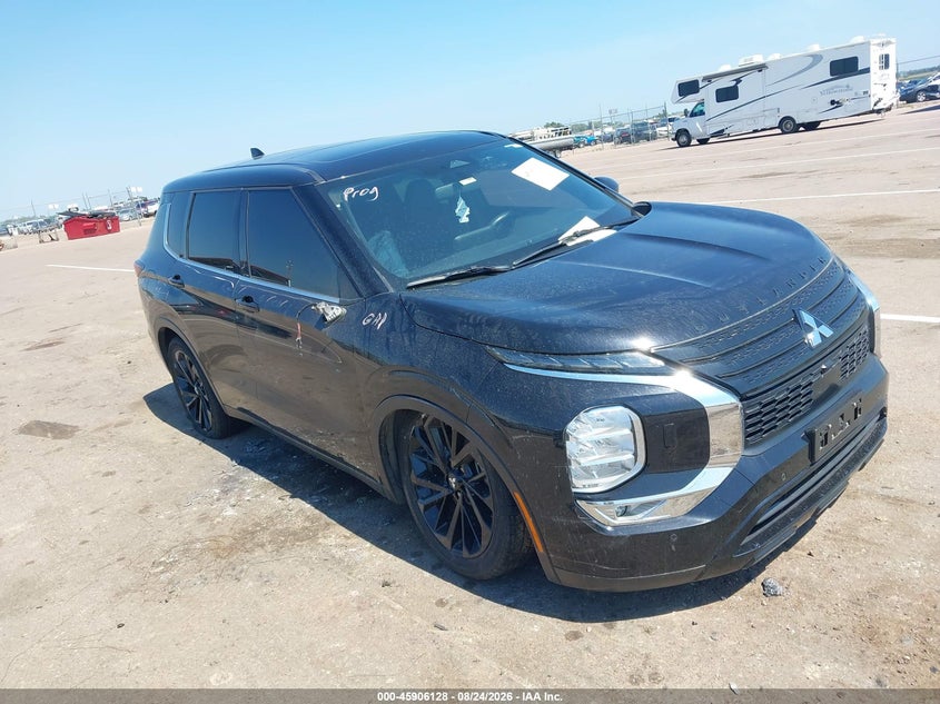 Photo of the 2022 MITSUBISHI OUTLANDER BLACK EDITION S-AWC/SE 2.5 S-AWC/SE LAUNCH EDITION S-AWC