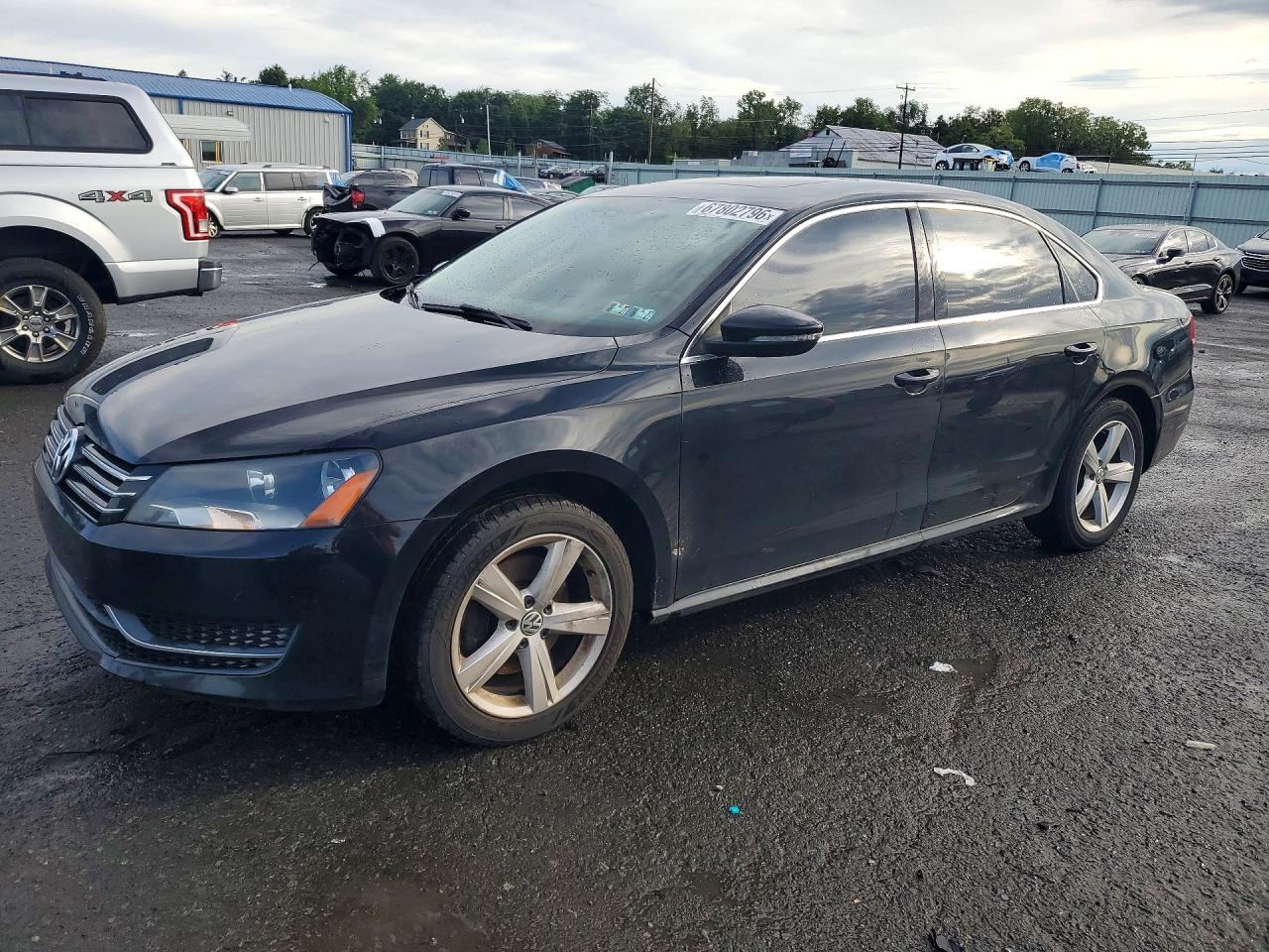 Photo of the 2012 VOLKSWAGEN PASSAT SE