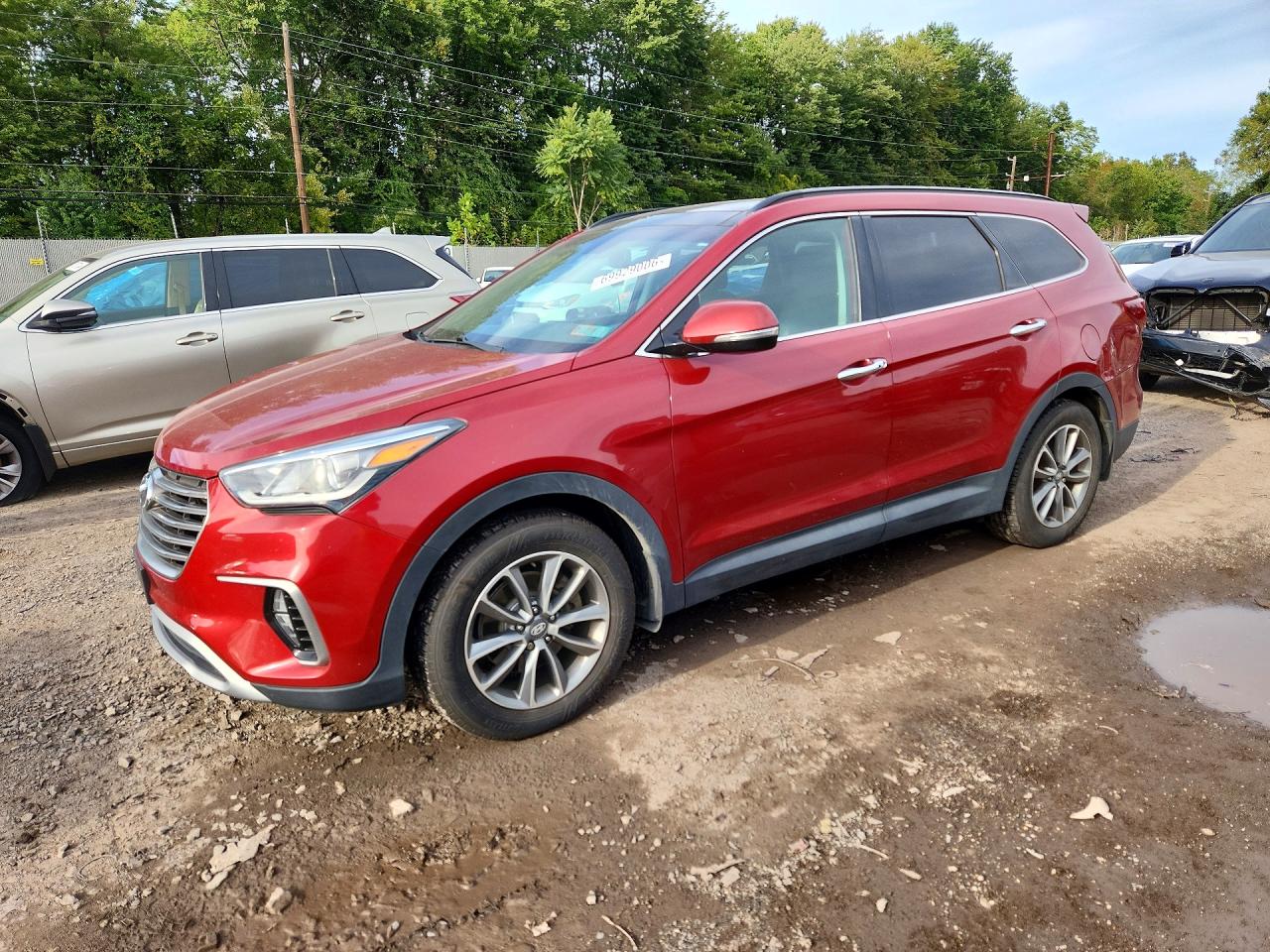 Photo of the 2018 HYUNDAI SANTA FE SE
