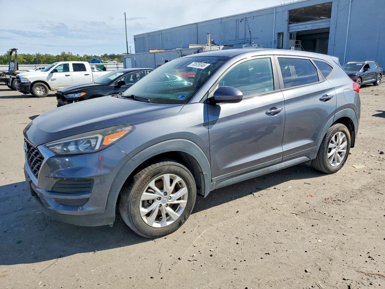Photo of the 2019 HYUNDAI TUCSON SE