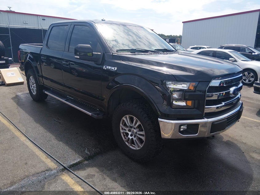 Photo of the 2015 FORD F-150 LARIAT