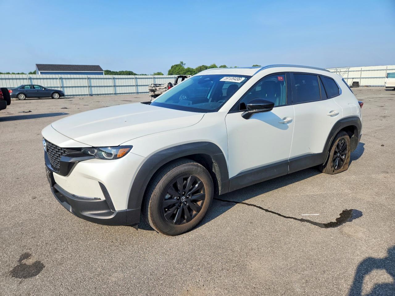 Photo of the 2025 MAZDA CX-50 PREMIUM