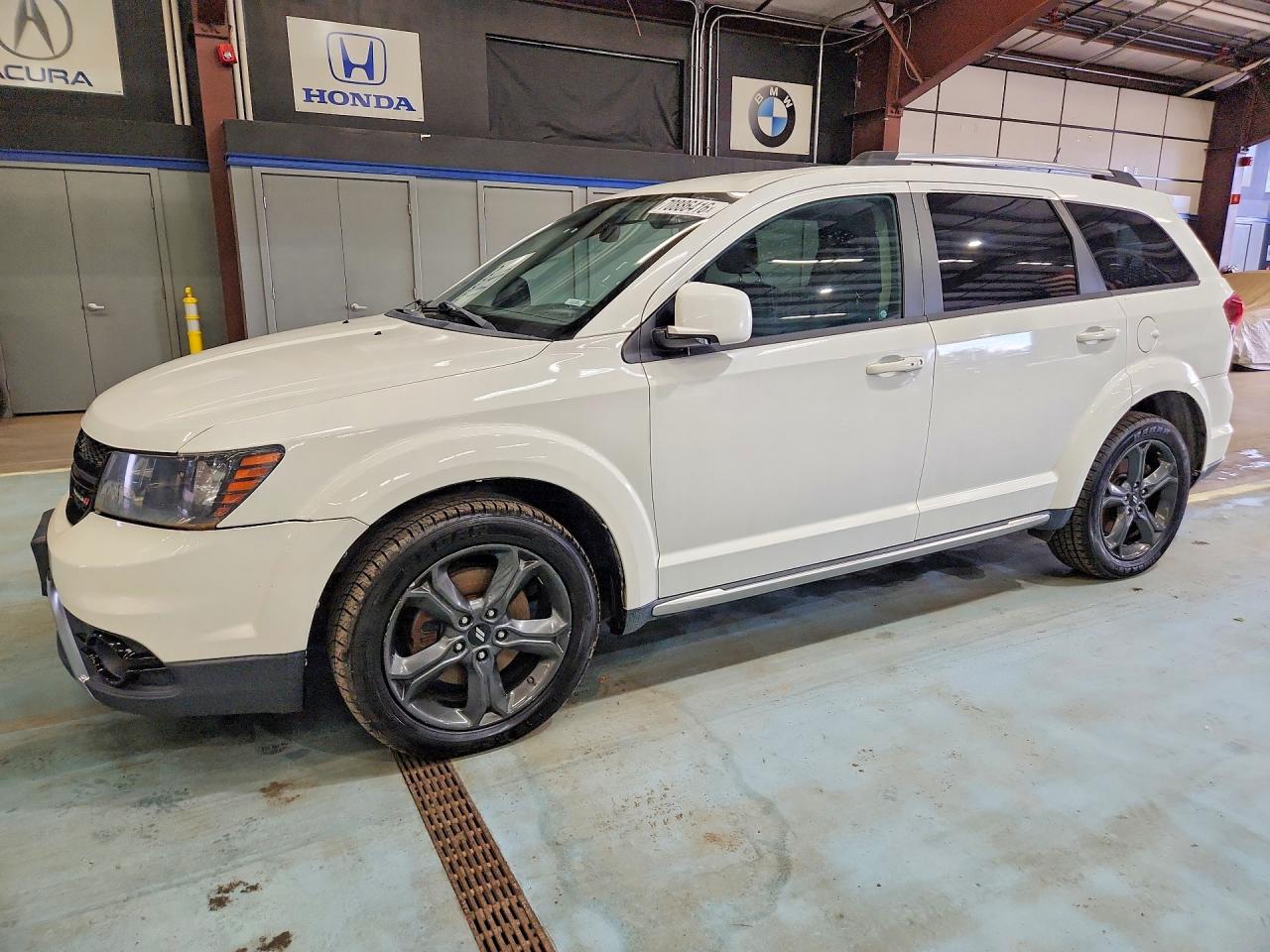 Photo of the 2018 DODGE JOURNEY CROSSROAD