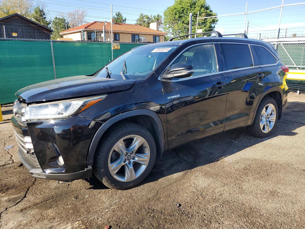 Photo of the 2017 TOYOTA HIGHLANDER HYBRID LIMITED