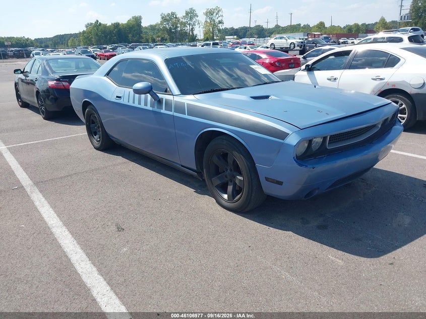 Photo of the 2010 DODGE CHALLENGER SE
