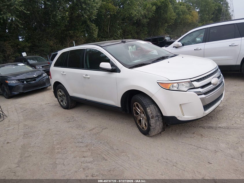 Photo of the 2013 FORD EDGE SEL