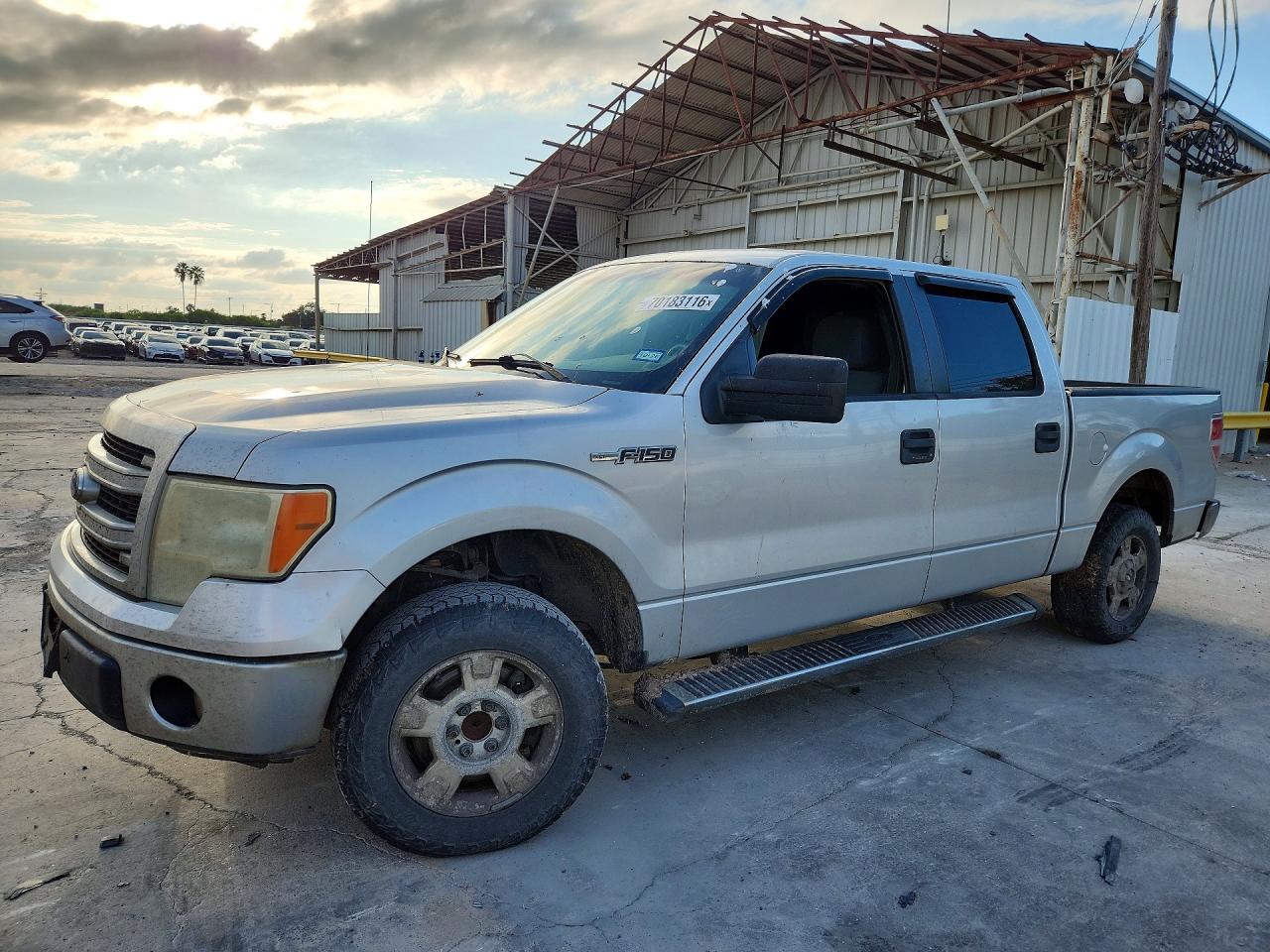 Photo of the 2013 FORD F150 SUPERCREW