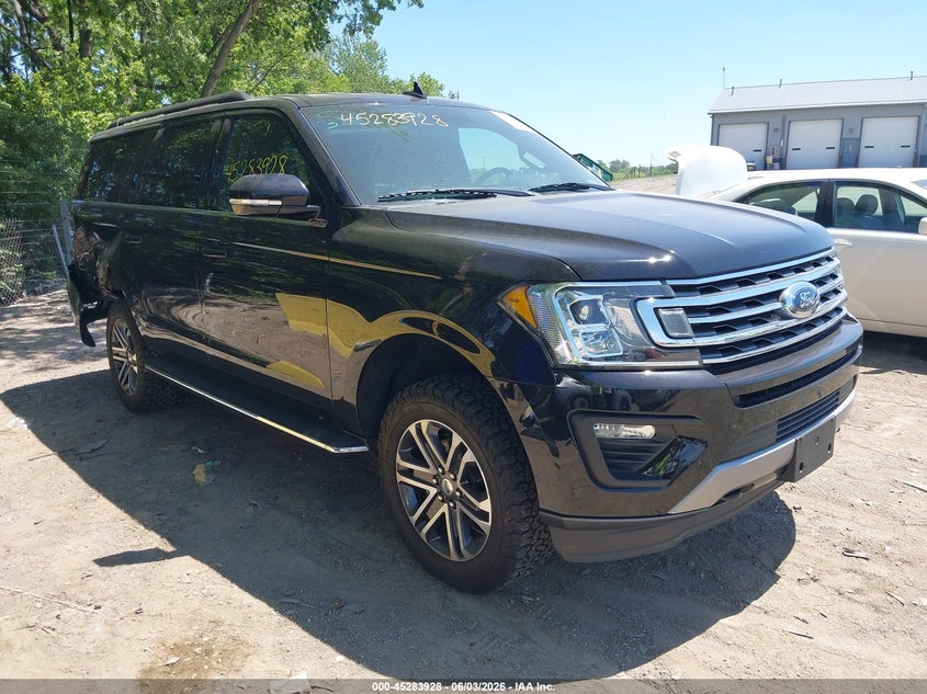 Photo of the 2019 FORD EXPEDITION MAX XLT