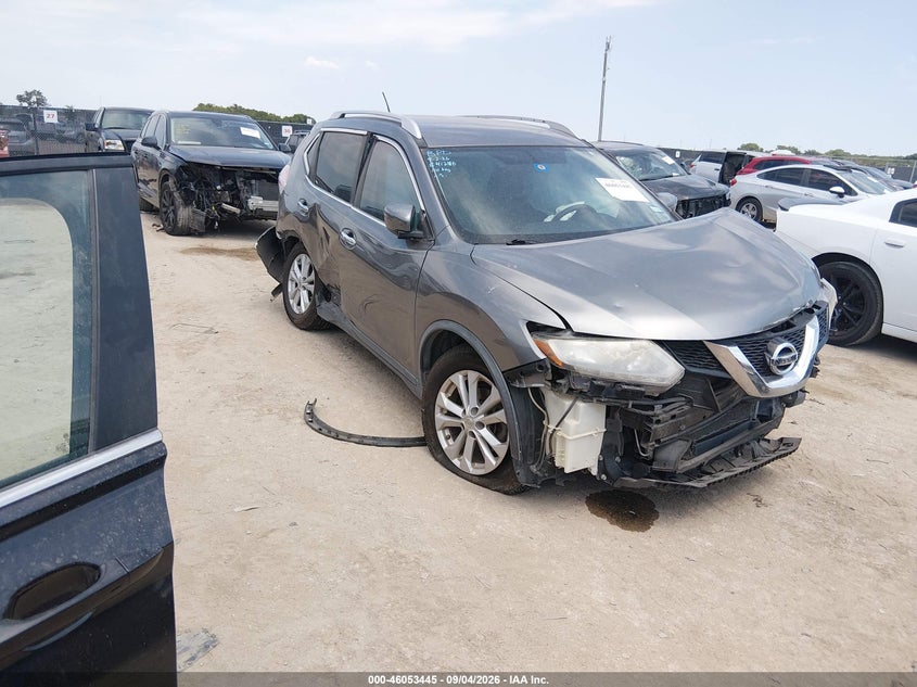 Photo of the 2016 NISSAN ROGUE SV