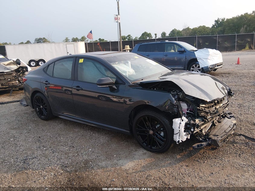 Photo of the 2025 TOYOTA CAMRY SE