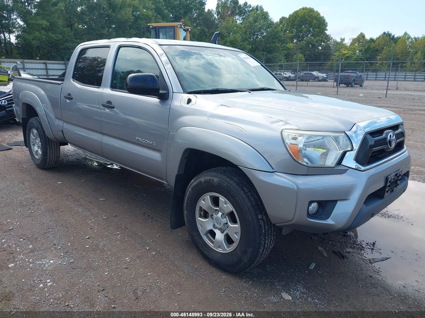 Photo of the 2015 TOYOTA TACOMA BASE V6