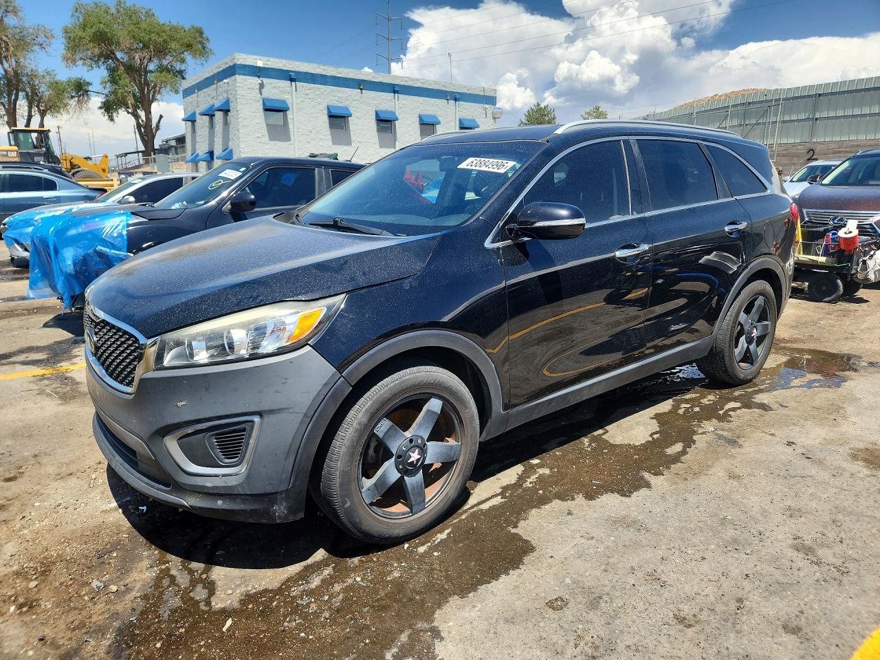 Photo of the 2016 KIA SORENTO LX