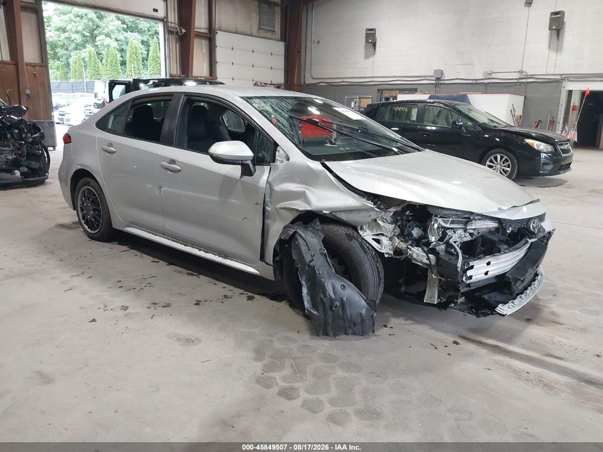 Photo of the 2021 TOYOTA COROLLA LE