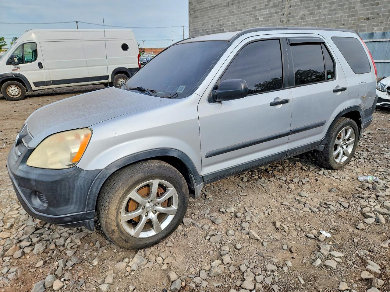 Photo of the 2005 HONDA CR-V