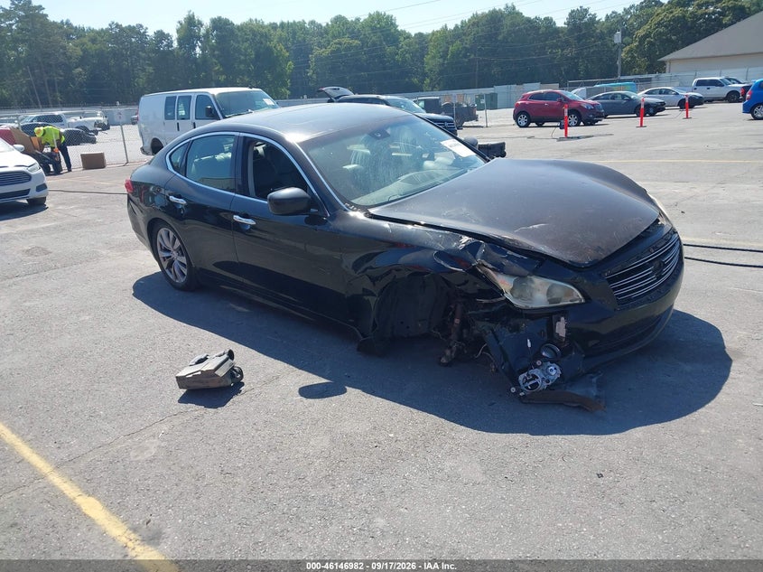 Photo of the 2013 INFINITI M37