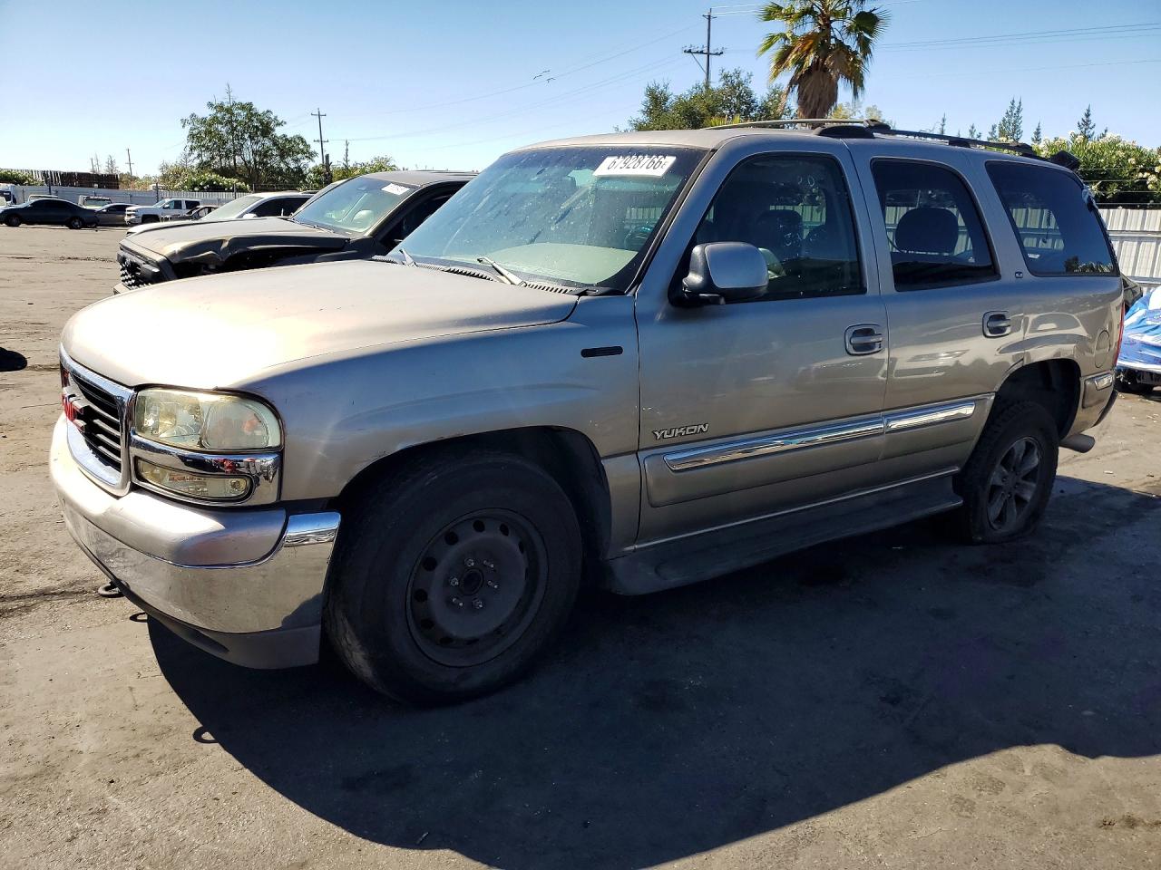 Photo of the 2002 GMC YUKON