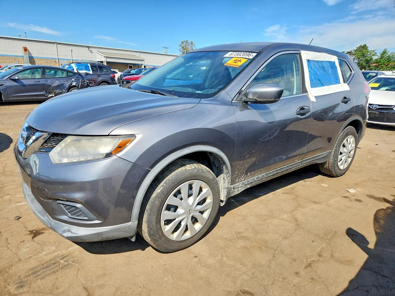 Photo of the 2016 NISSAN ROGUE S