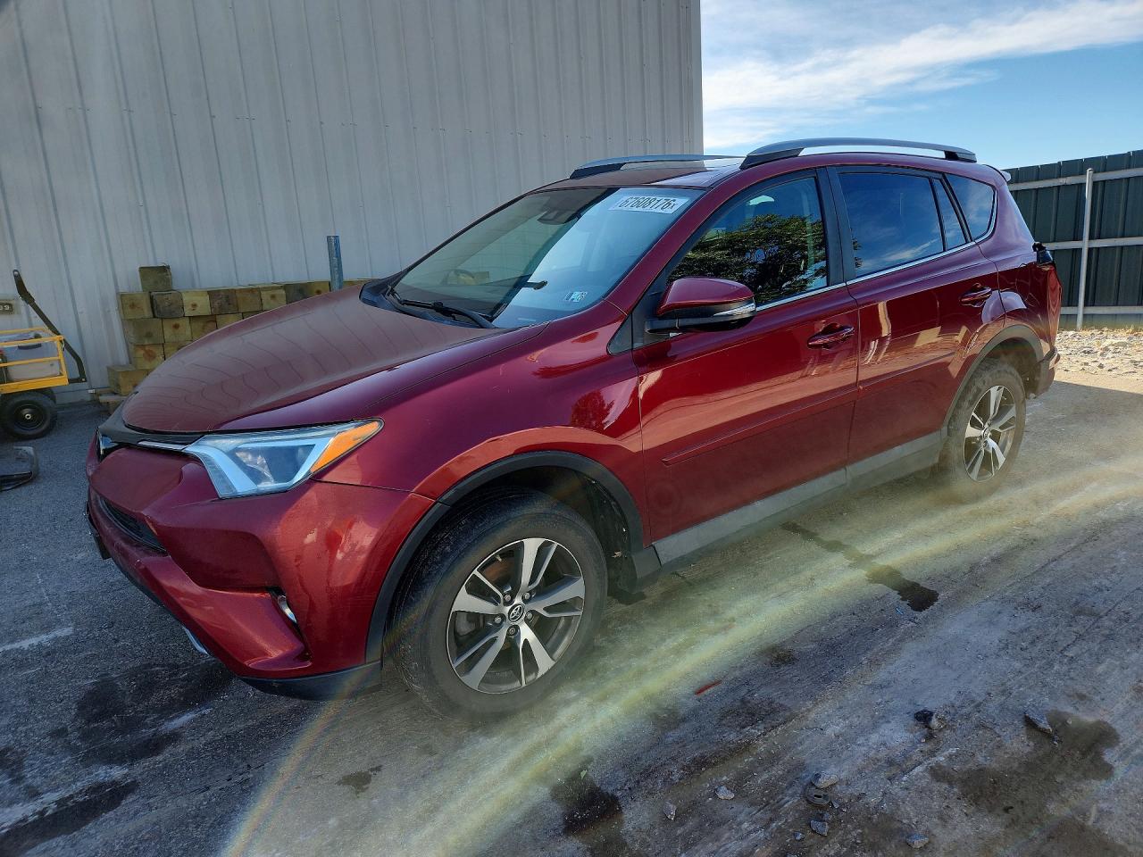 Photo of the 2018 TOYOTA RAV4 XLE