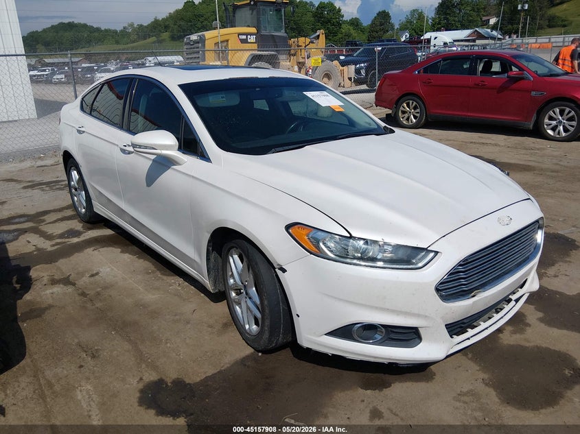 Photo of the 2013 FORD FUSION SE