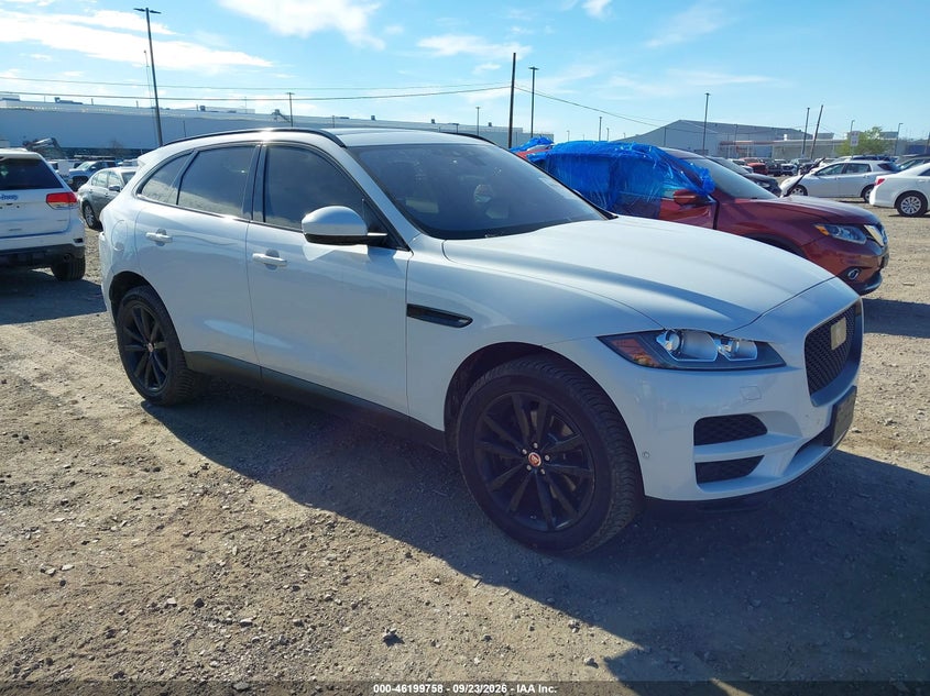 Photo of the 2019 JAGUAR F-PACE 25T PRESTIGE/30T PRESTIGE