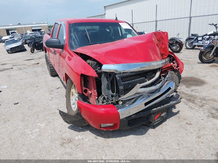Photo of the 2010 CHEVROLET SILVERADO 1500 LT