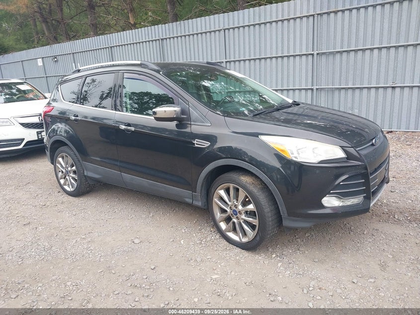 Photo of the 2015 FORD ESCAPE SE