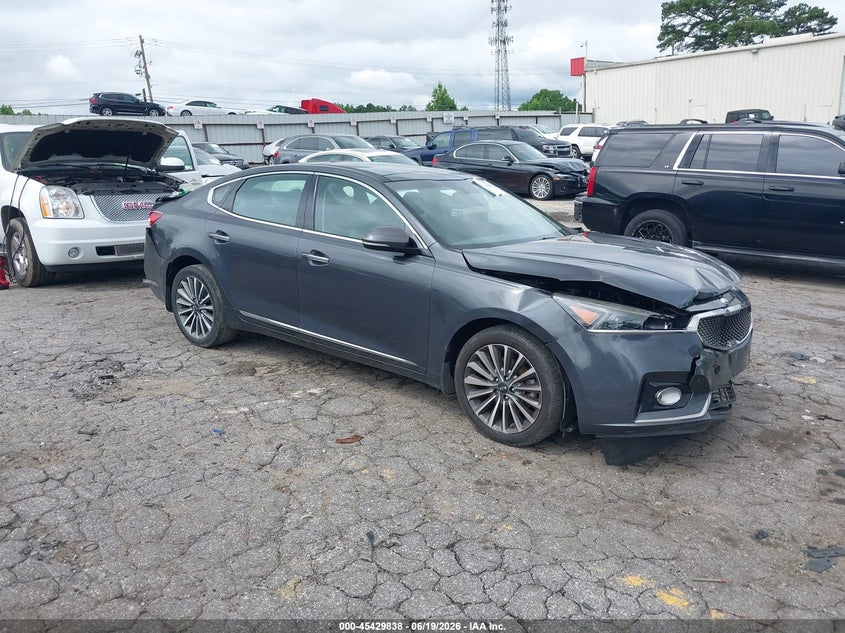 Photo of the 2017 KIA CADENZA PREMIUM