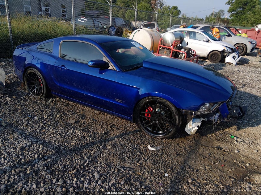 Photo of the 2013 FORD MUSTANG GT