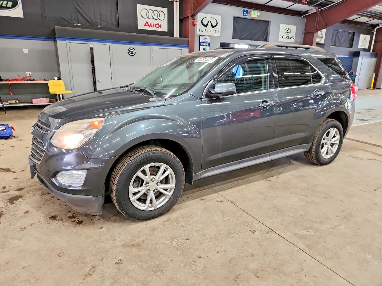 Photo of the 2017 CHEVROLET EQUINOX LT