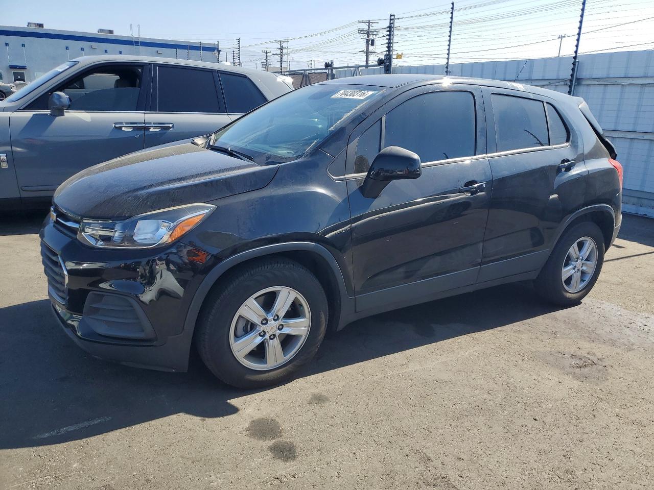 Photo of the 2020 CHEVROLET TRAX LS