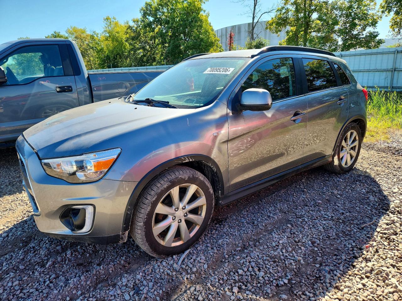 Photo of the 2015 MITSUBISHI OUTLANDER SPORT SE
