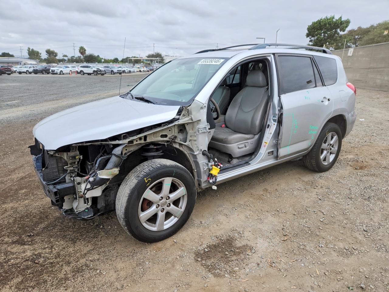 Photo of the 2006 TOYOTA RAV4 LIMITED