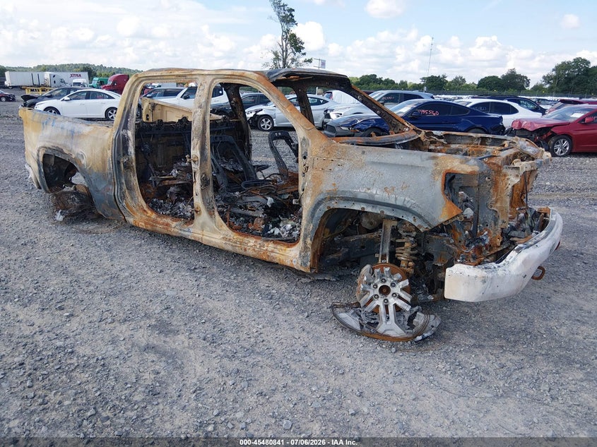 Photo of the 2019 GMC SIERRA 1500 SLT