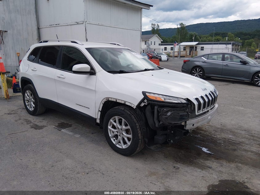 Photo of the 2015 JEEP CHEROKEE LATITUDE