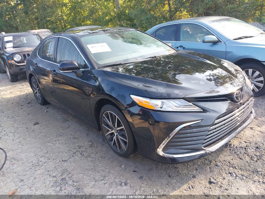 Photo of the 2024 TOYOTA CAMRY XLE