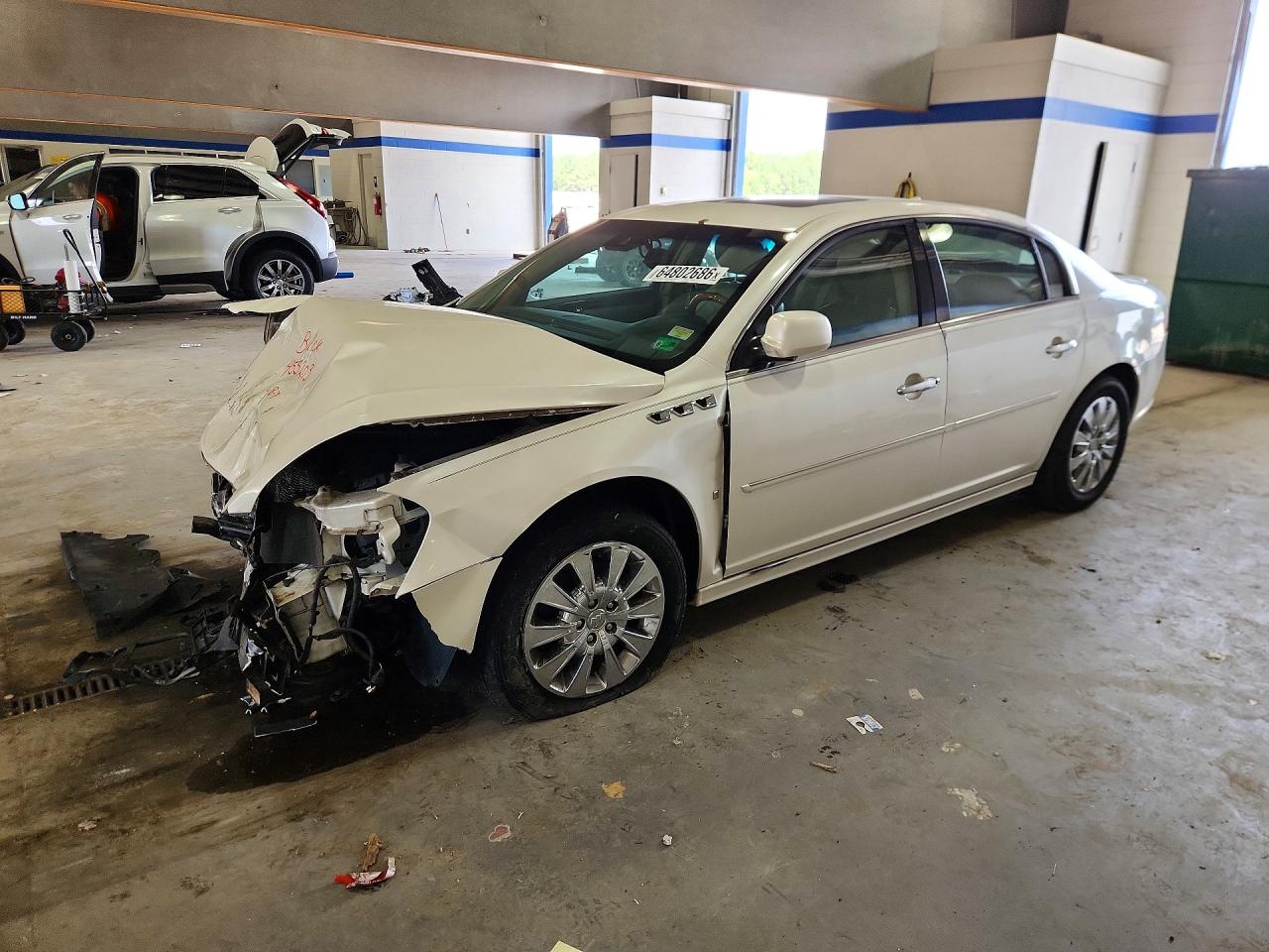 Photo of the 2010 BUICK LUCERNE CXL