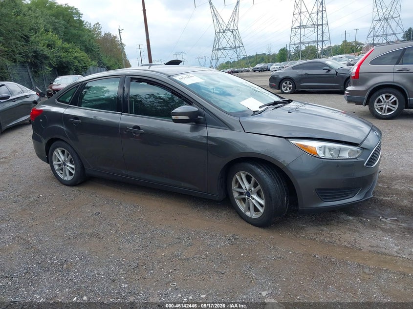 Photo of the 2015 FORD FOCUS SE
