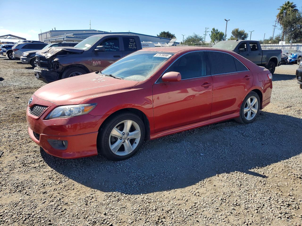 Photo of the 2010 TOYOTA CAMRY SE