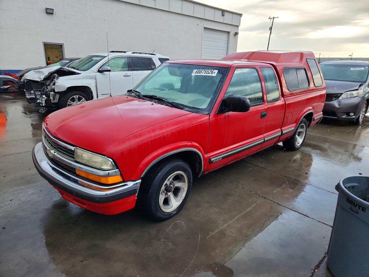 Photo of the 1998 CHEVROLET S10 EXTEND
