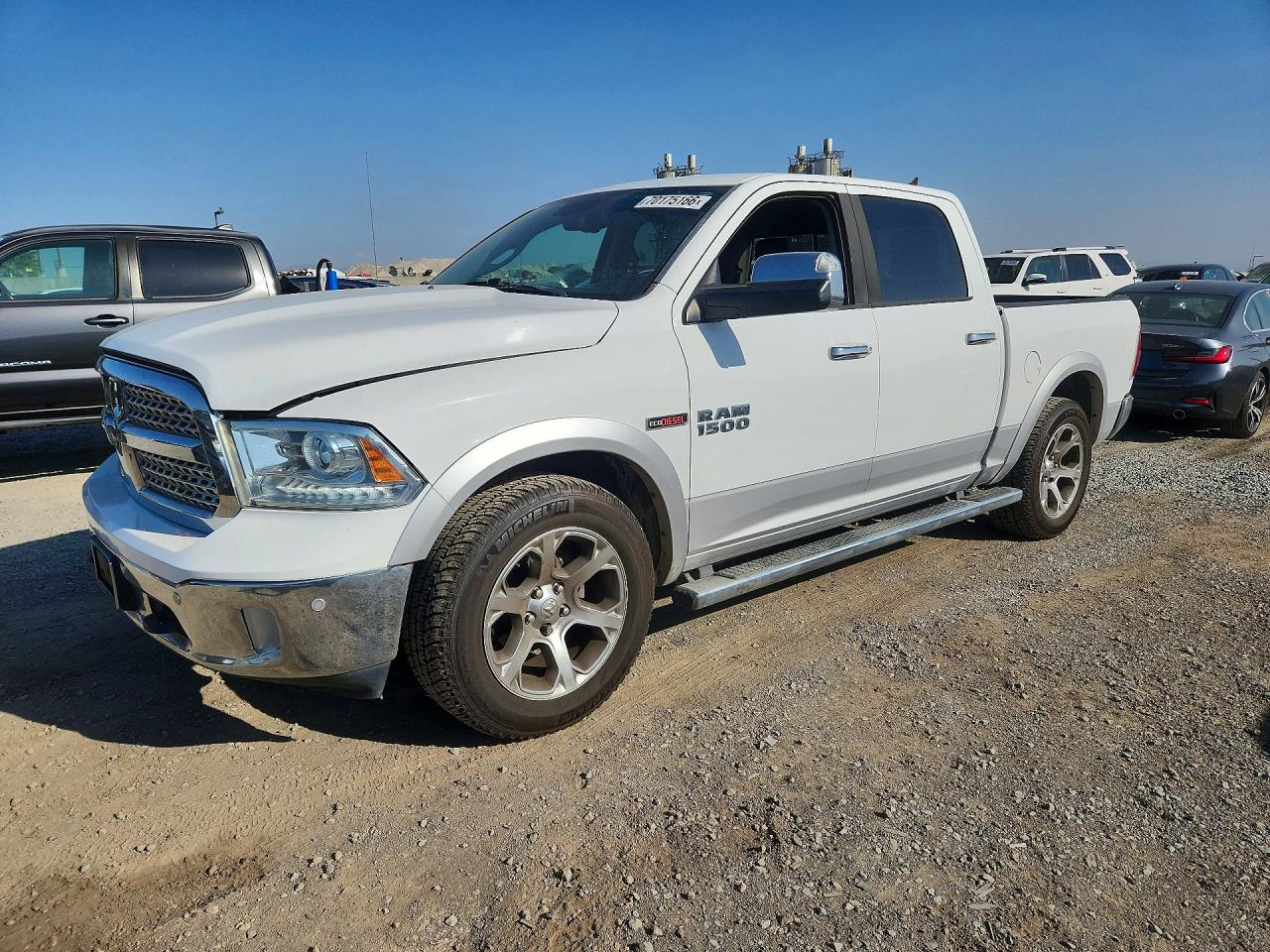 Photo of the 2016 RAM 1500 LARAMIE