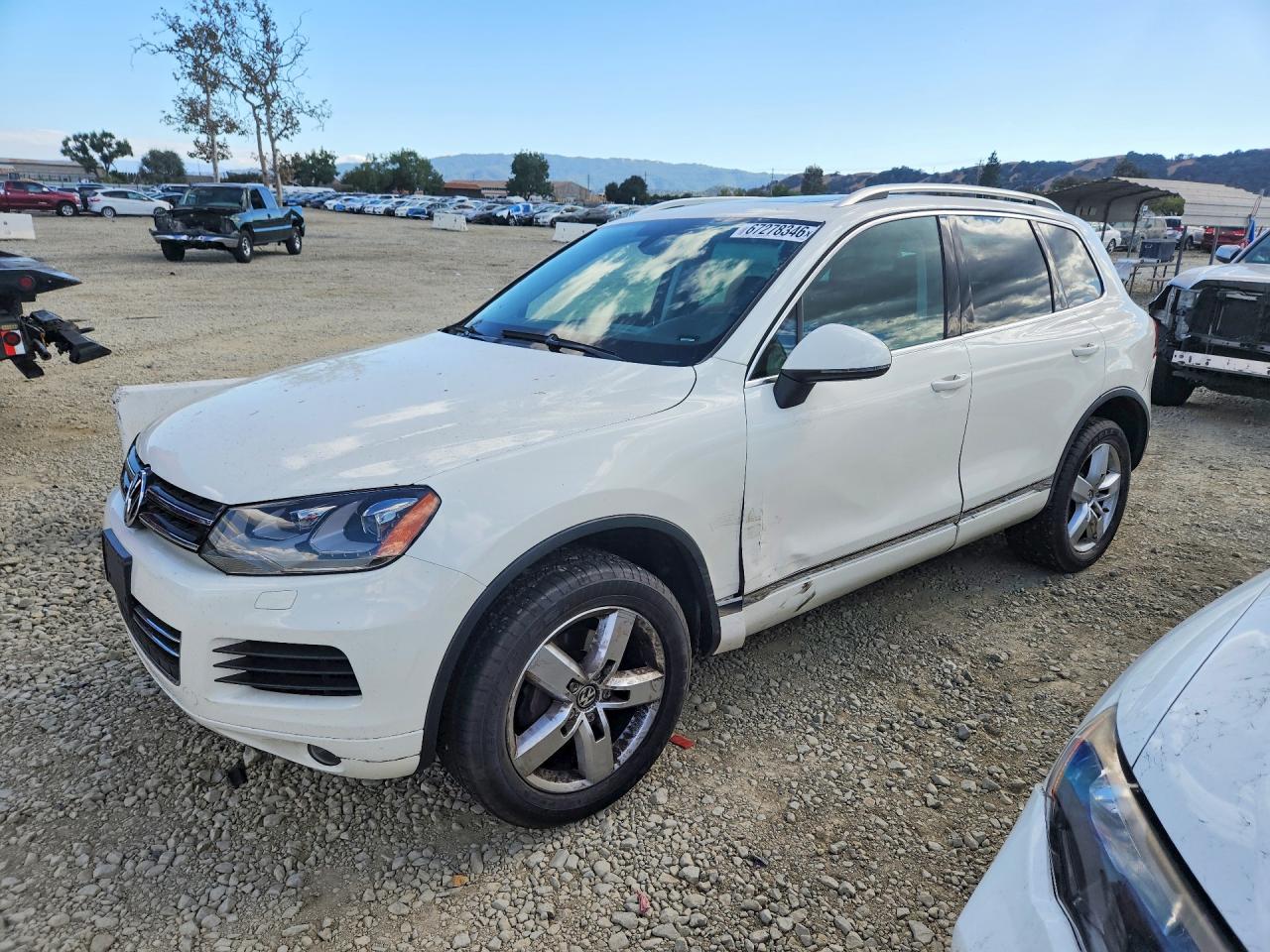Photo of the 2011 VOLKSWAGEN TOUAREG V6