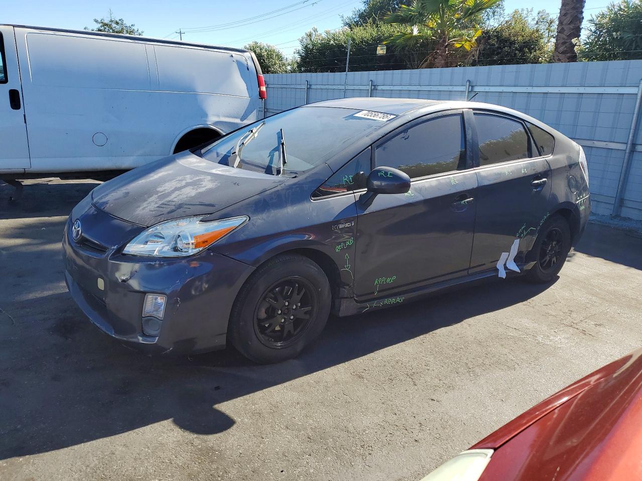 Photo of the 2014 TOYOTA PRIUS TWO