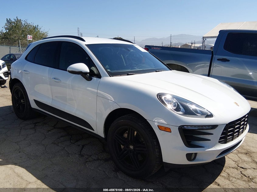 Photo of the 2015 PORSCHE MACAN S