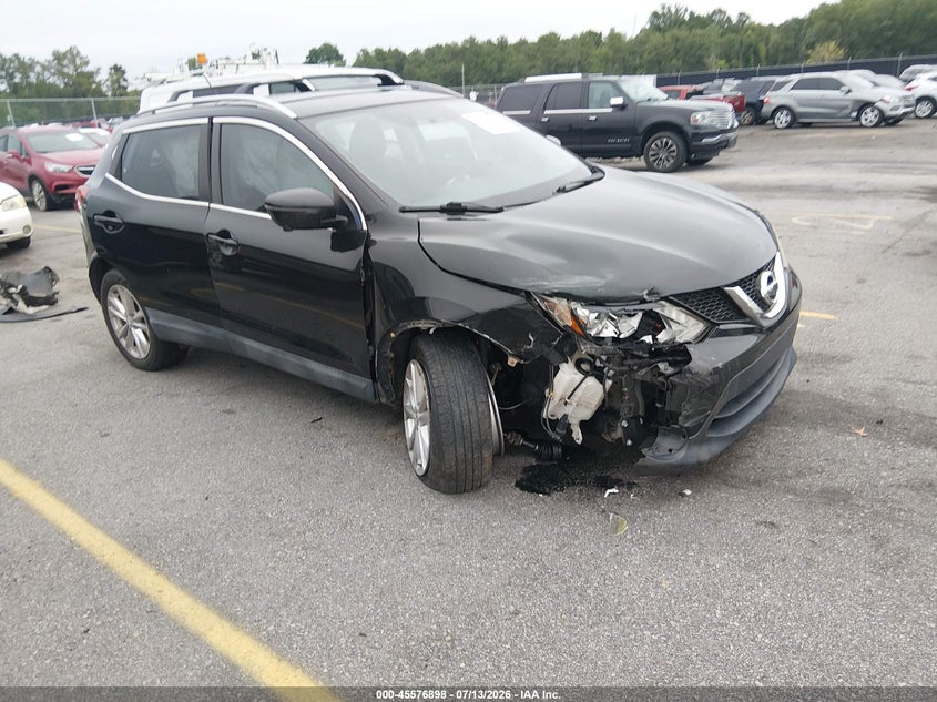 Photo of the 2017 NISSAN ROGUE SPORT SV